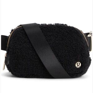 lululemon Fleece Beltbag